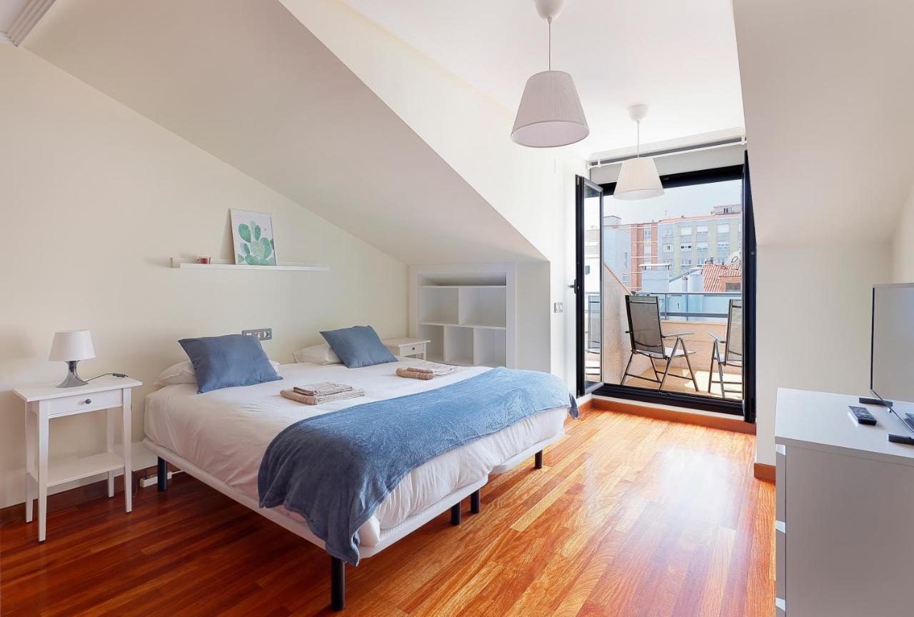 Atico Con Terraza, Vistas Al Mar Y Parking En Playa De S Lorenzo Gijón Exteriér fotografie